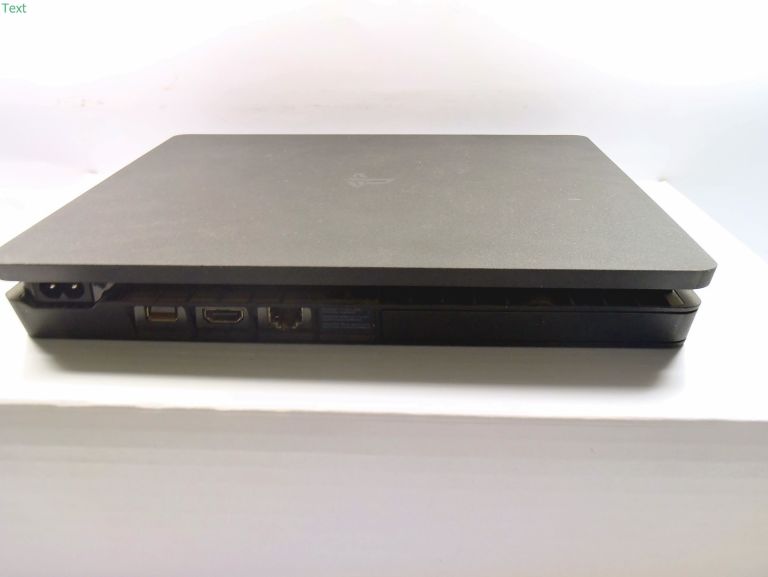 fajniutka-konsola-ps4-1tb-komplet-z-padem-dysk-wbudowana-pamiec-1-tb