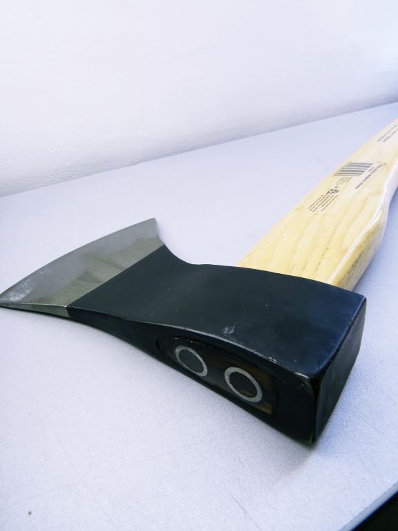 SIEKIERA VERVE 1250G DIN 7294