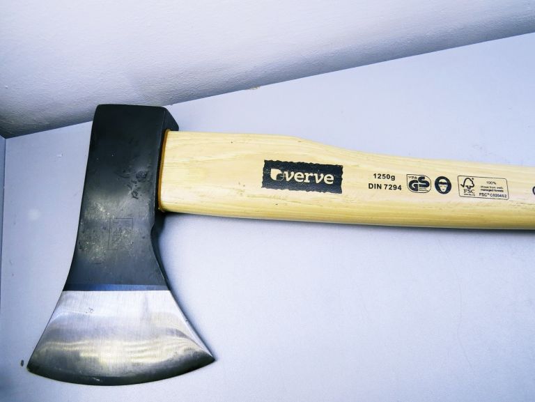 SIEKIERA VERVE 1250G DIN 7294
