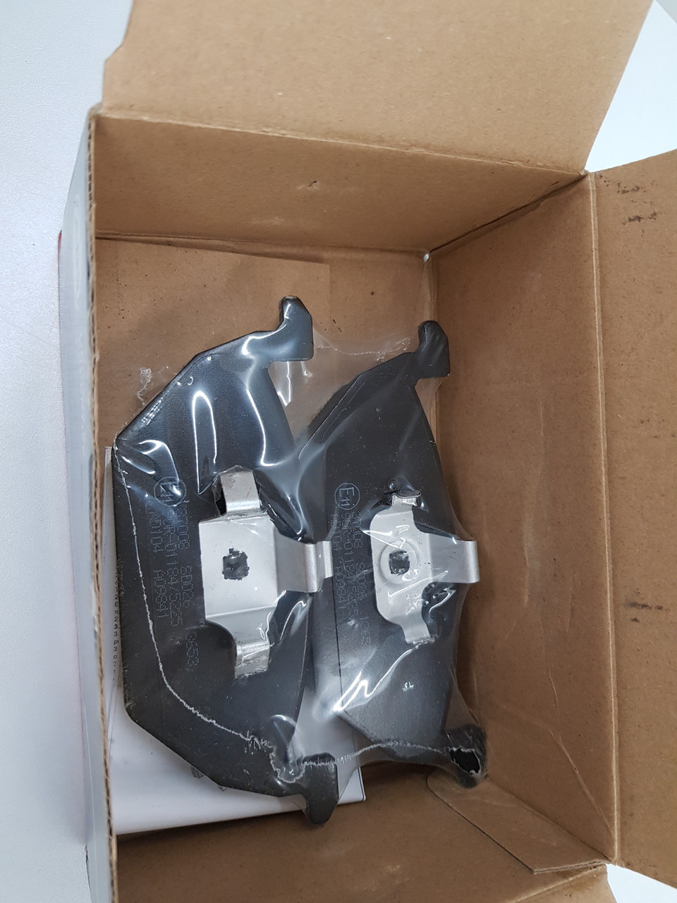 klocki-hamulcowe-brake-pads-37008-abs-strona-zabudowy-brak-informacji