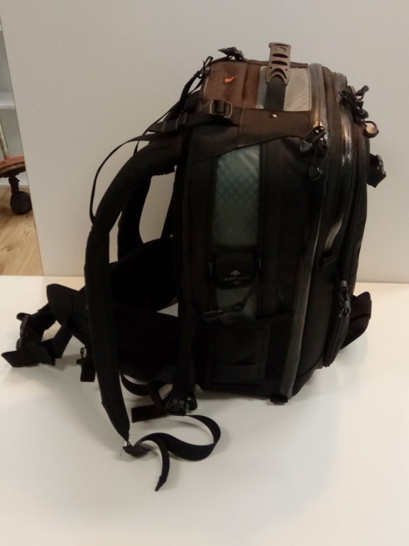 PLECAK LOWEPRO VERTEX 200AW