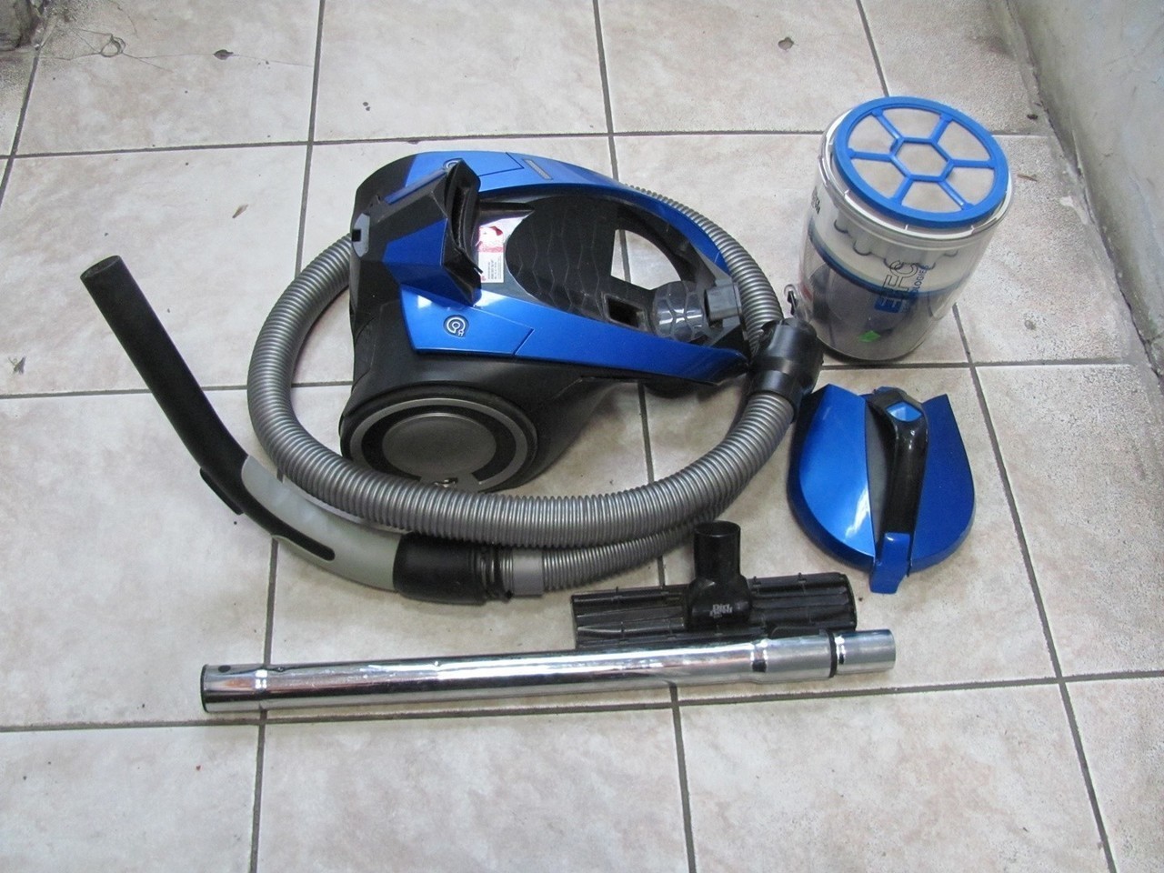 odkurzacz-bezworkowy-dirt-devil-rebel-54-he-stan-uzywany