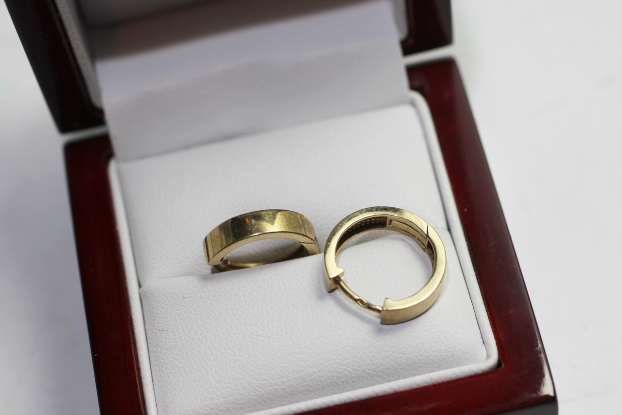 zlote-kolczyki-zamkniety-bigiel-333-8k-351g-rodzaj-bigla-zamkniety