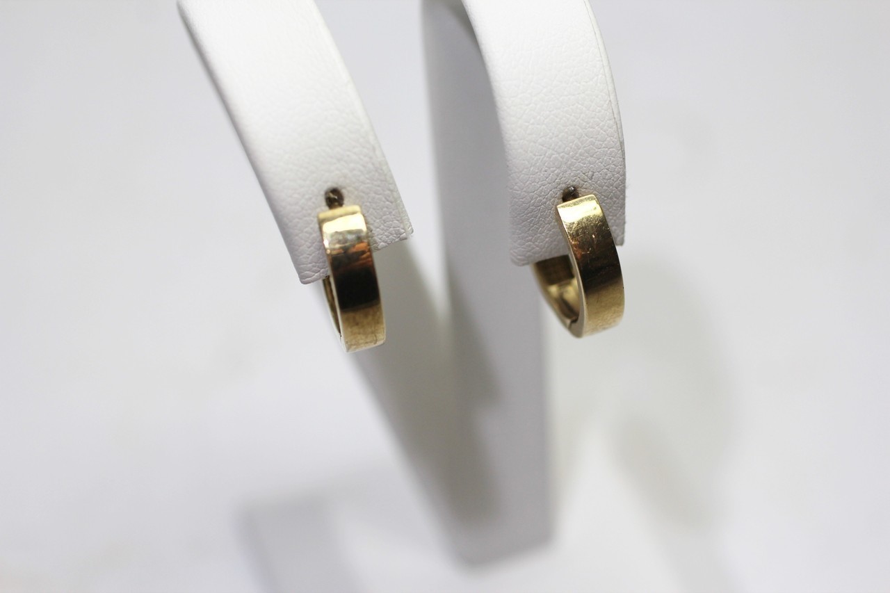 zlote-kolczyki-zamkniety-bigiel-333-8k-351g-marka-inna-marka