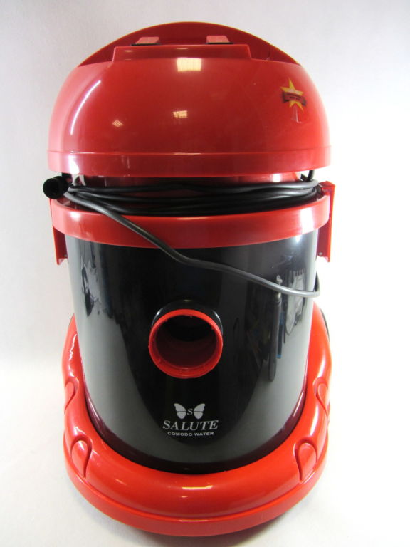 odkurzacz-pioracy-salute-comodo-water-2200w-maksymalna-moc-140000