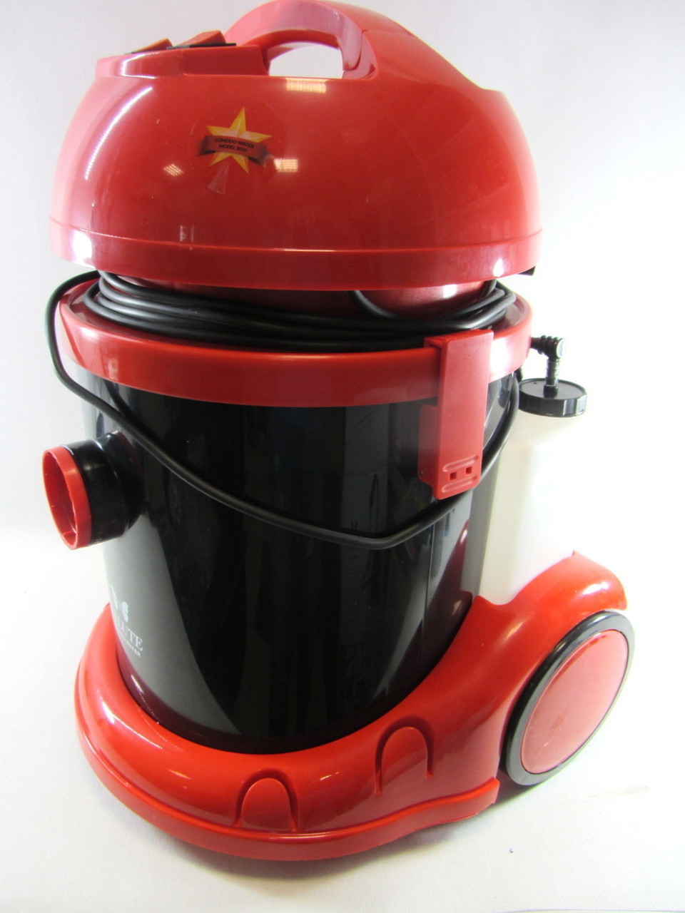 odkurzacz-pioracy-salute-comodo-water-2200w-ean-gtin-5026756511770