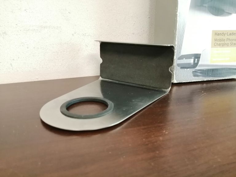 polka-na-ladowarke-do-telefonu-tchibo-stalowa-kartuska-45-bis-gdansk