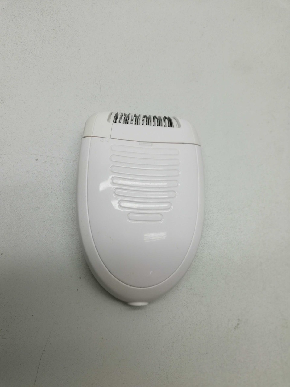 depilator-philips-satinelle-hp640000-zasilanie-akumulatorowe