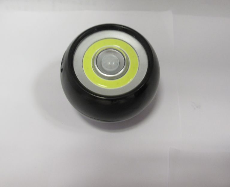 LAMPKA LED Z CZUJNIKIEM RUCHU LETHE WORKS