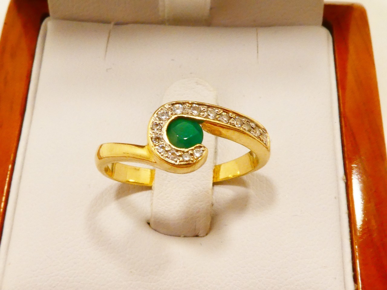 ladny-zloty-pierscionek-263g-585-r17-stan-uzywany