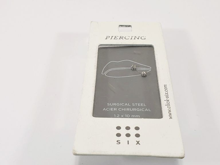 srebrny-kolczyk-do-wargi-monroe-925-pilsudskiego-27-skwierzyna