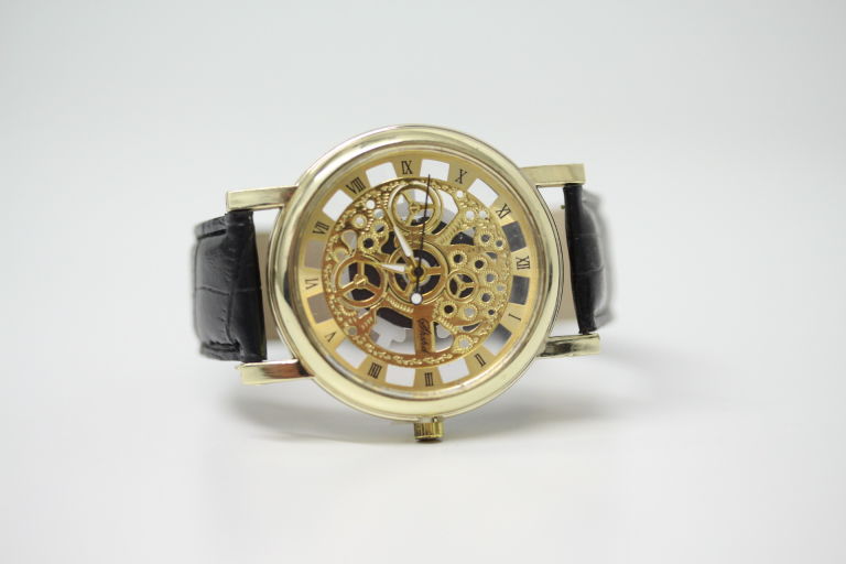 MĘSKI ZEGAREK TYPU SKELETON ZŁOTY PASEK QUARTZ