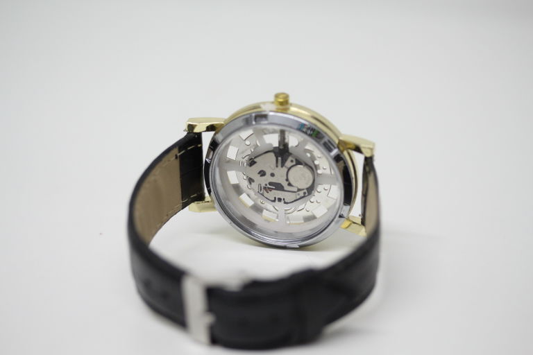 MĘSKI ZEGAREK TYPU SKELETON ZŁOTY PASEK QUARTZ