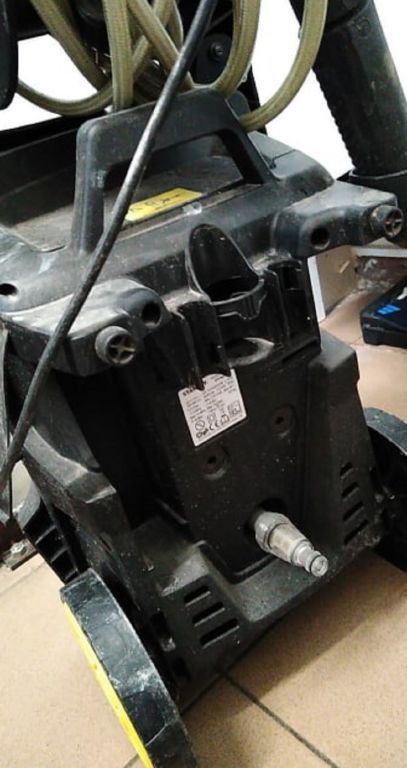 myjka-wysokocisnieniowa-stanley-sxpw22-maksymalna-moc-2200