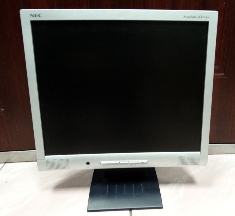 MONITOR NEC ACCUSYNC 72 VM LCD17"