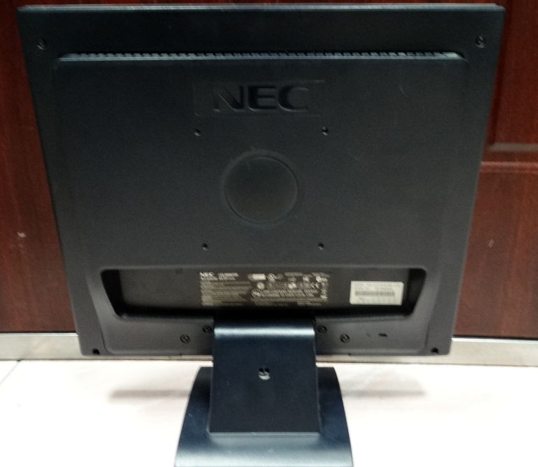 MONITOR NEC ACCUSYNC 72 VM LCD17"