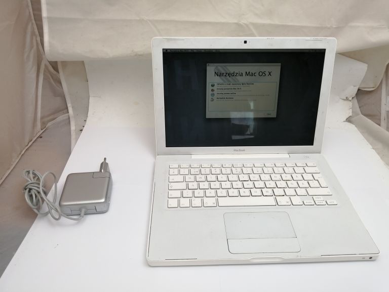 laptop-apple-macbook-a1185-lad-1-maja-191-bialogard