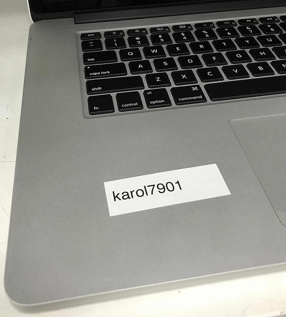 apple-macbook-pro-a1398-ladowarkapudelko-stan-uzywany