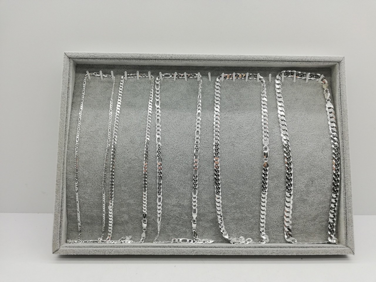 nowe-srebrne-lancuszki-kety-925-material-srebro