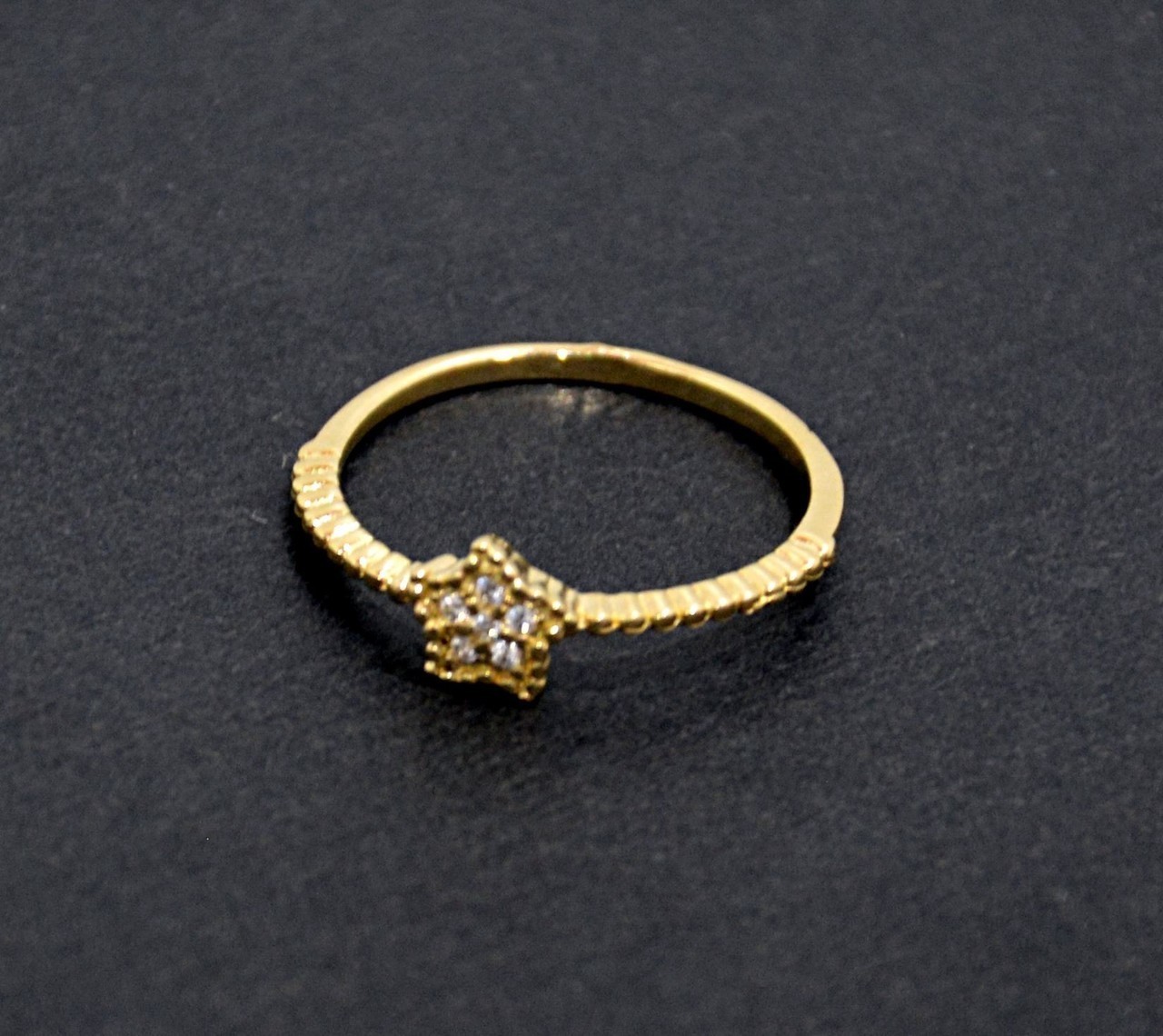 sliczny-zloty-pierscionek-z-cyrkoniami-r15-pr-585-material-15835-2