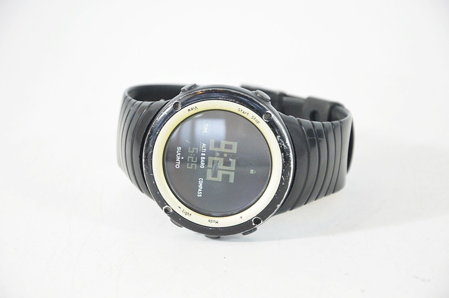 zegarek-suunto-core-sahara-yellow-stan-sredni-pilsudskiego-86-wroclaw