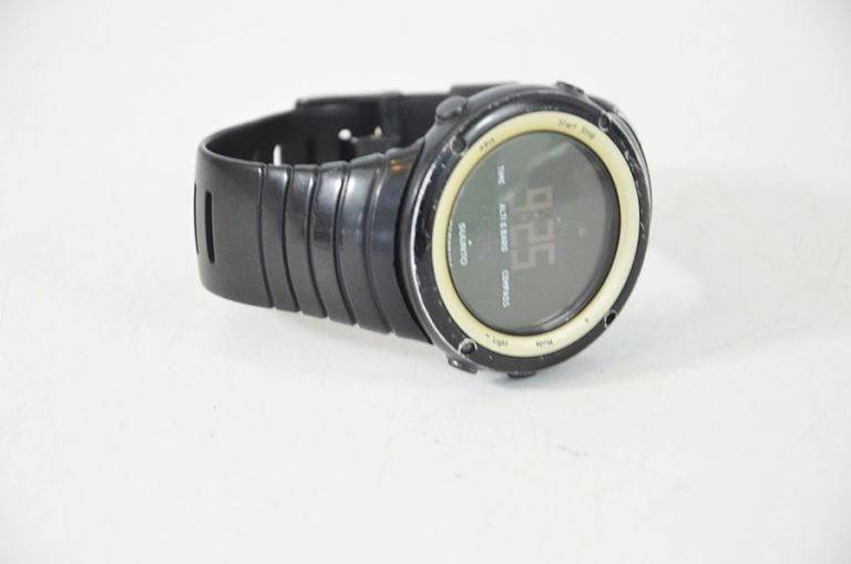 ZEGAREK SUUNTO CORE SAHARA YELLOW STAN ŚREDNI