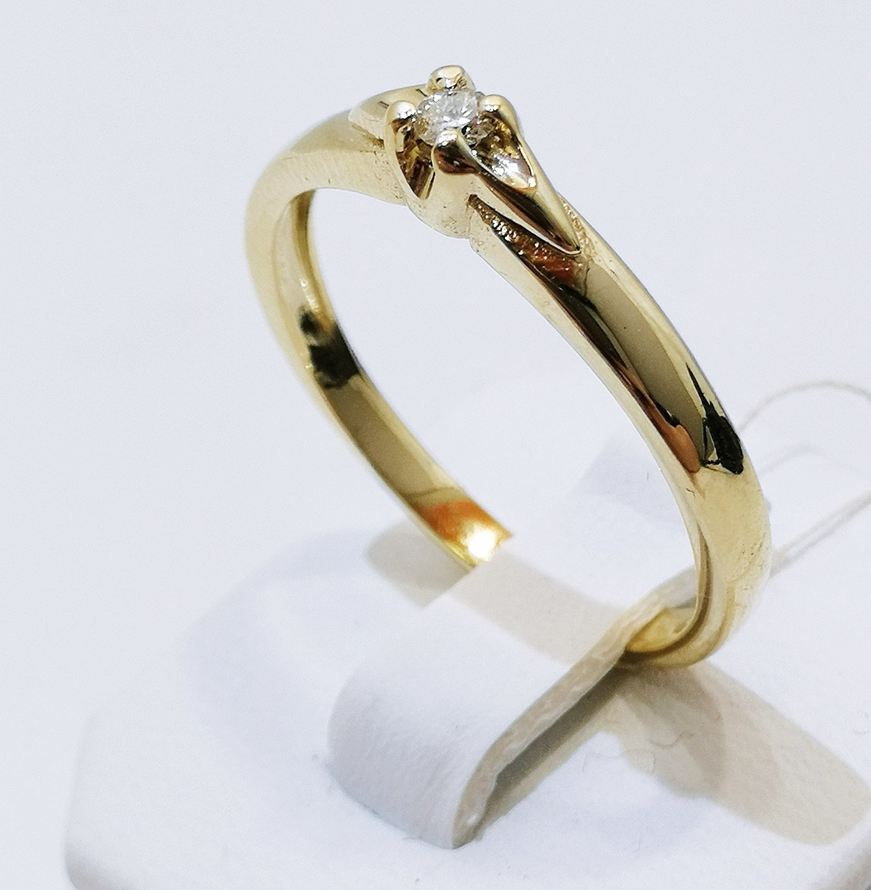 przepiekny-delikatny-pierscionek-z-diamentem-cert-rodzaj-2205-2