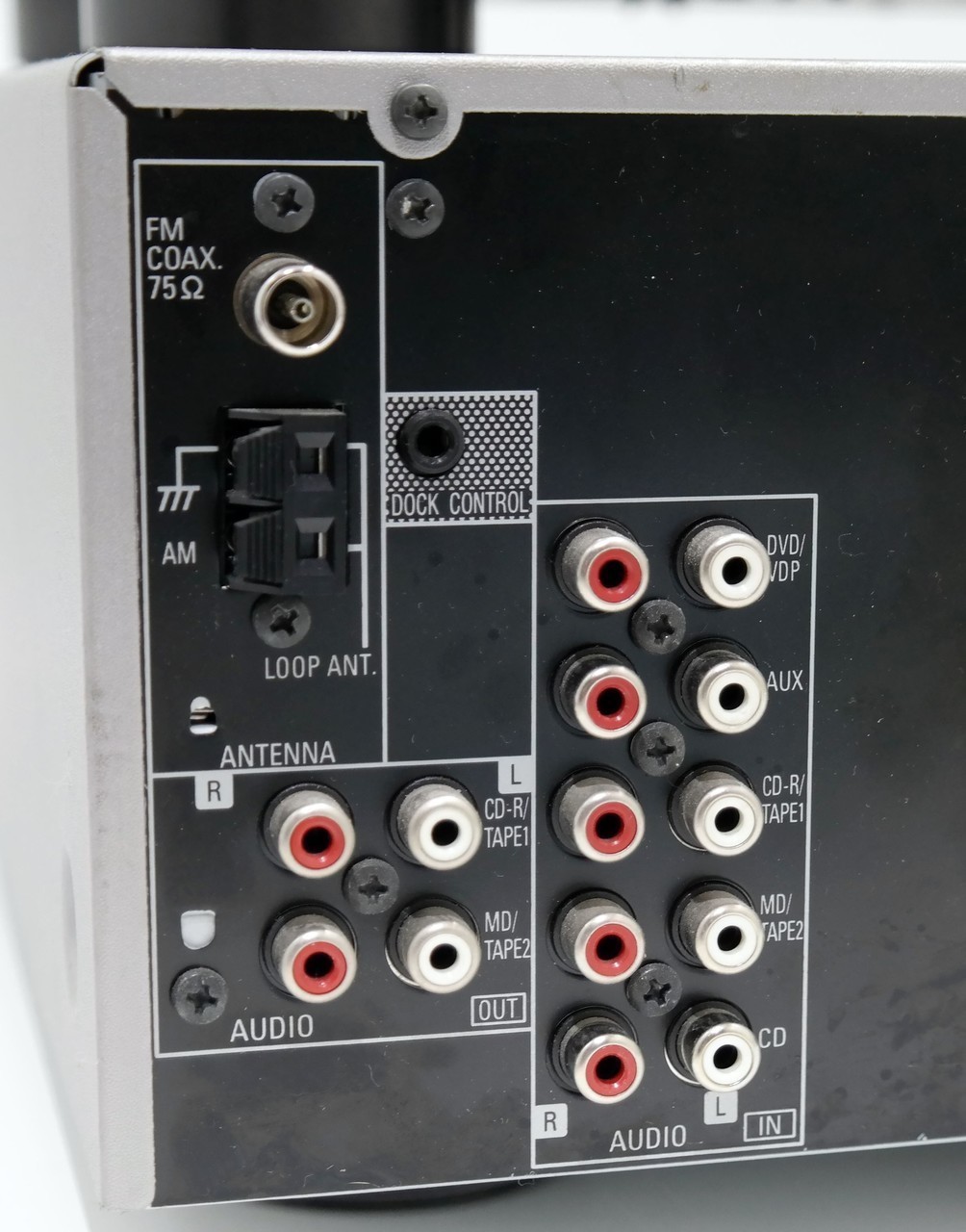 amplituner-denon-dra-500ae-opis-marka-denon