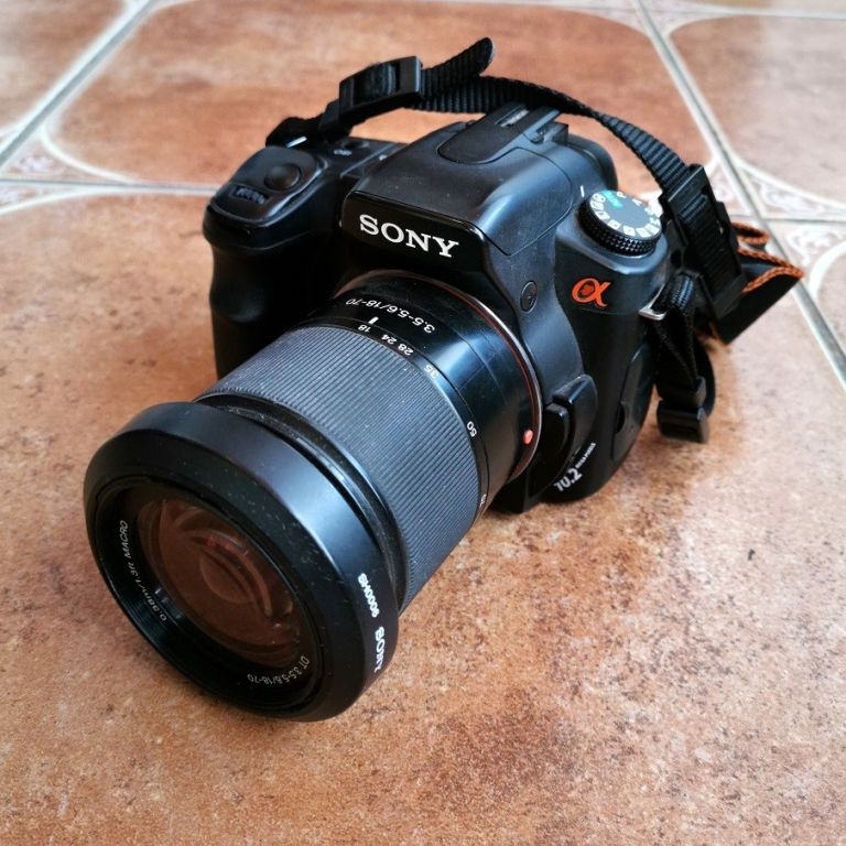 SONY DSLR A200