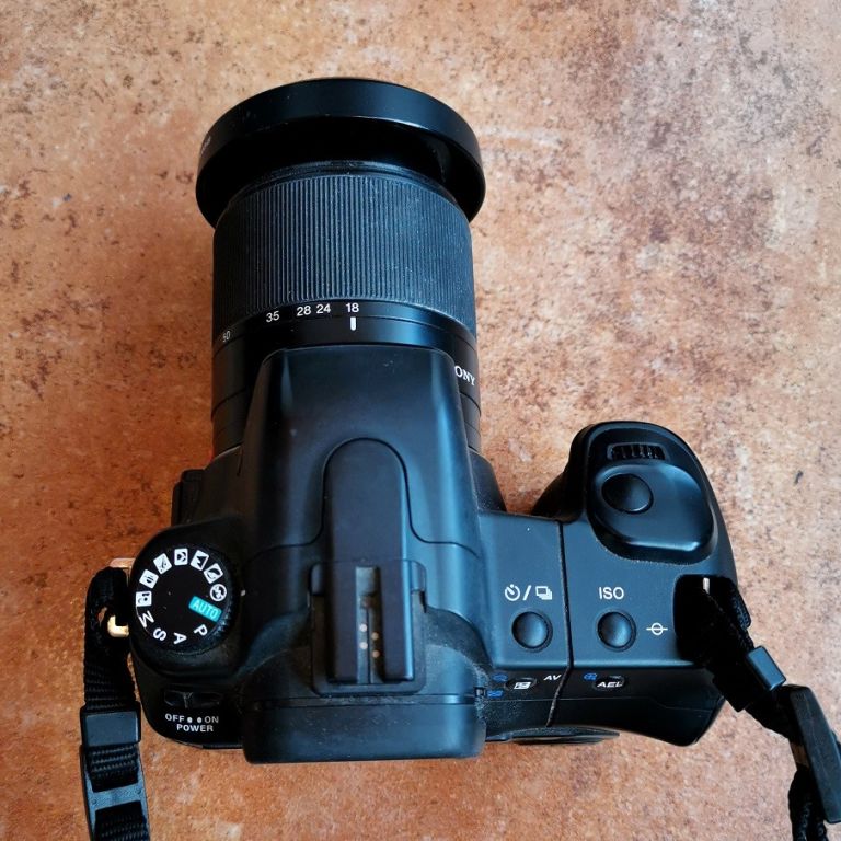 SONY DSLR A200