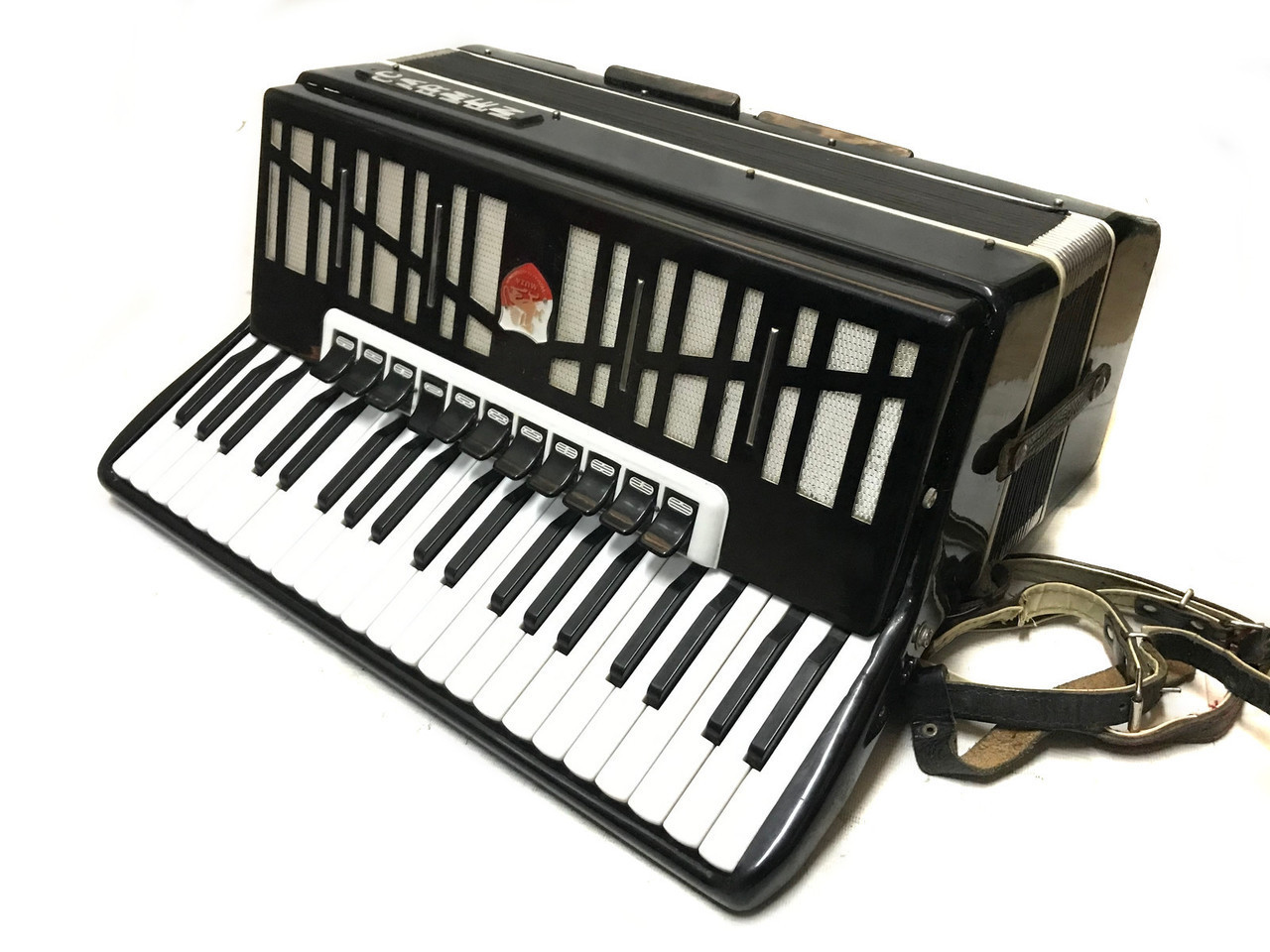 akordeon-carmen-120-basow-grunwaldzka-16-jaroslaw