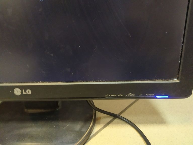 monitor-lg-w2242s-okablowanie-kod-producenta-2242