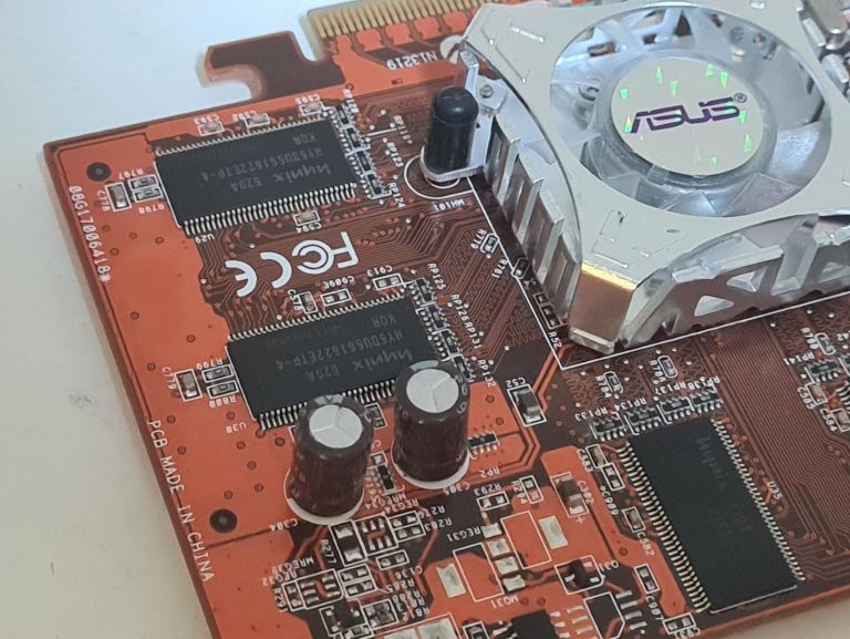 karta-graficzna-asus-n13219-seria-pozostale