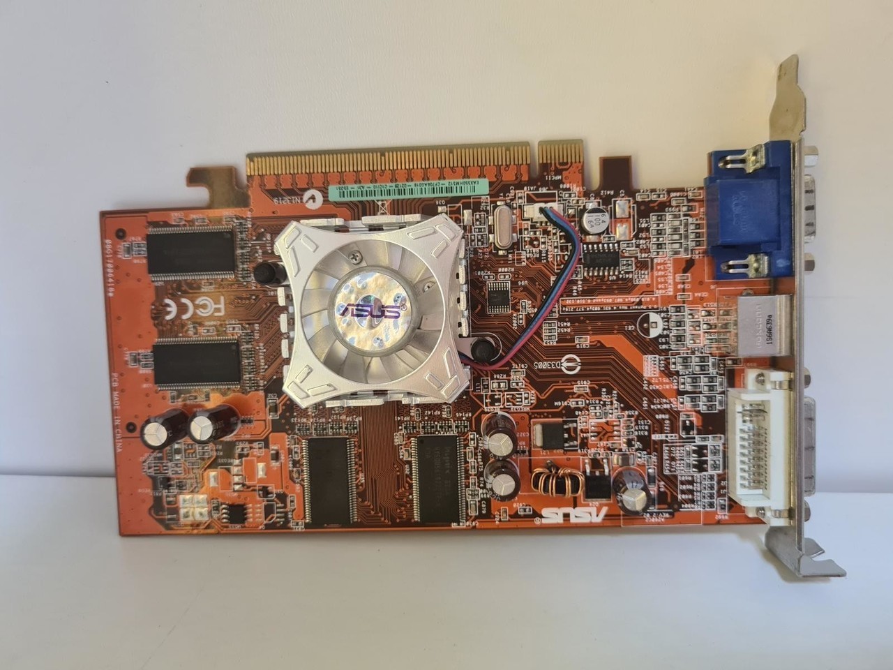 karta-graficzna-asus-n13219-niepodleglosci-26-czechowice-sc