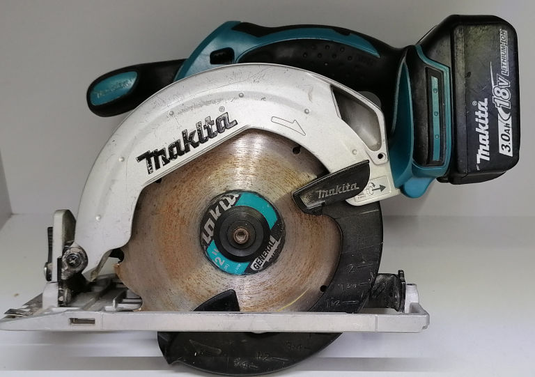 pilarka-tarczowa-akumulatorowa-makita-bss611-product-id