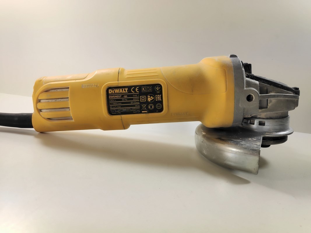 szlifierka-dewalt-dwe4057-rodzaj-katowa