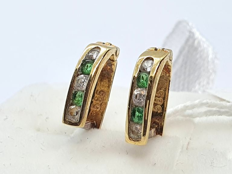 zlote-kolczyki-585-104g-rodzaj-bigla-zamkniety