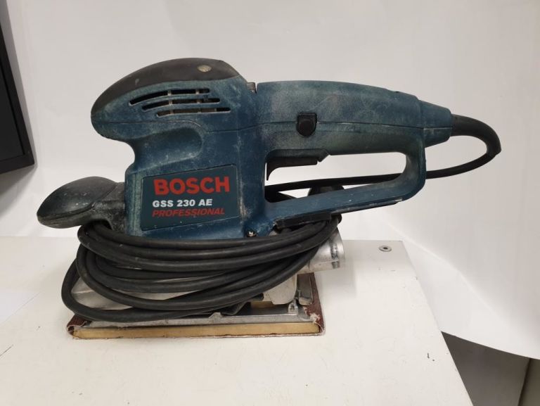 SZLIFIERKA OSCYLACYJNA BOSCH GSS 230 AE
