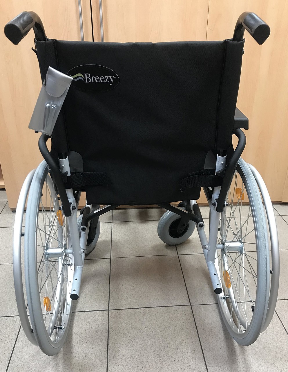 wozek-inwalidzki-breezy-47-cm-unix-odbior-osobist-stan-nowy
