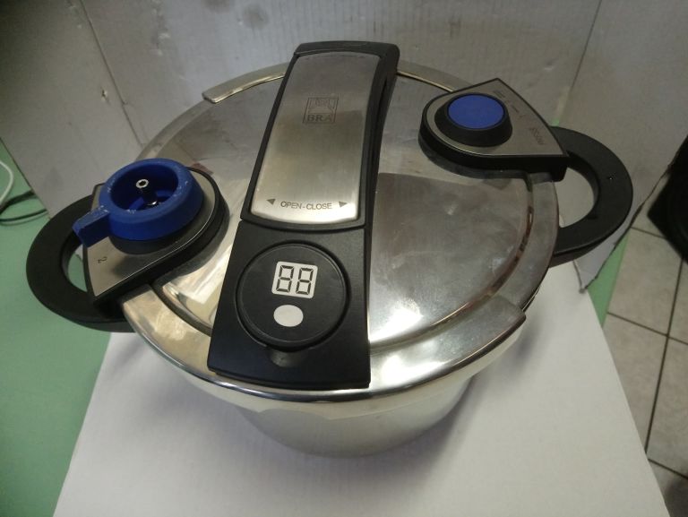 szybkowar-garnek-bra-facile-marka-bra-facile