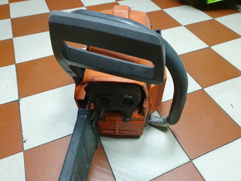 PIŁA SPALINOWA HUSQVARNA 254
