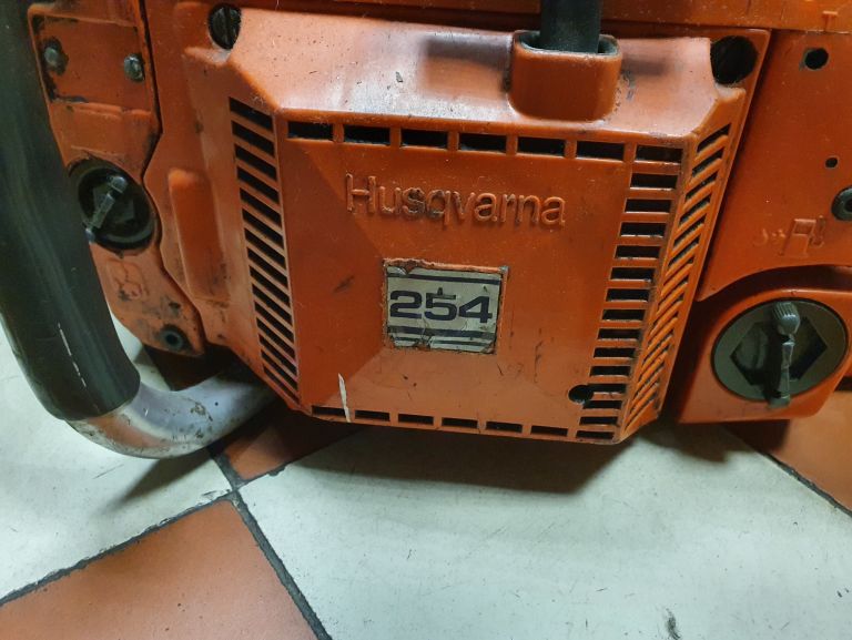 PIŁA SPALINOWA HUSQVARNA 254