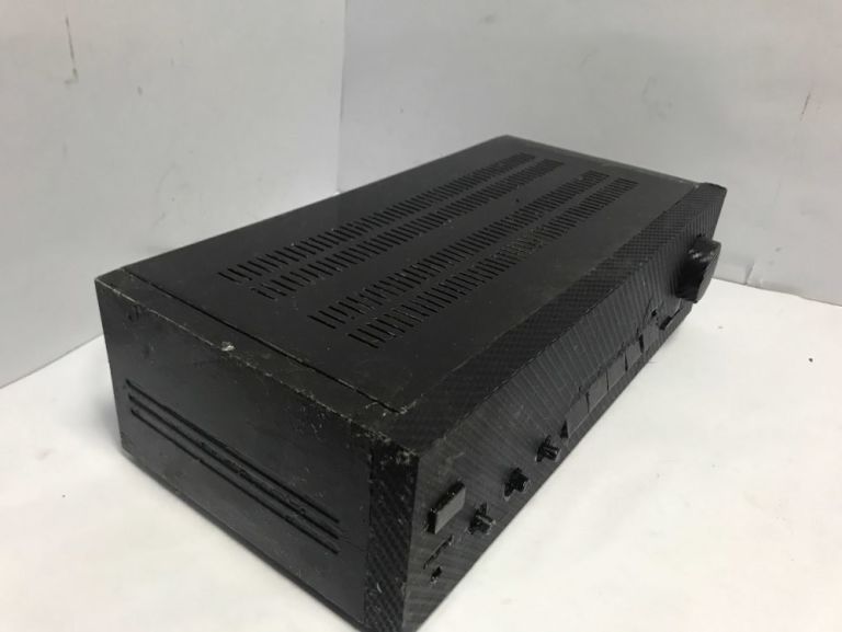 WZMACNIACZ SOUNDWAVE A900 USZKODZONY