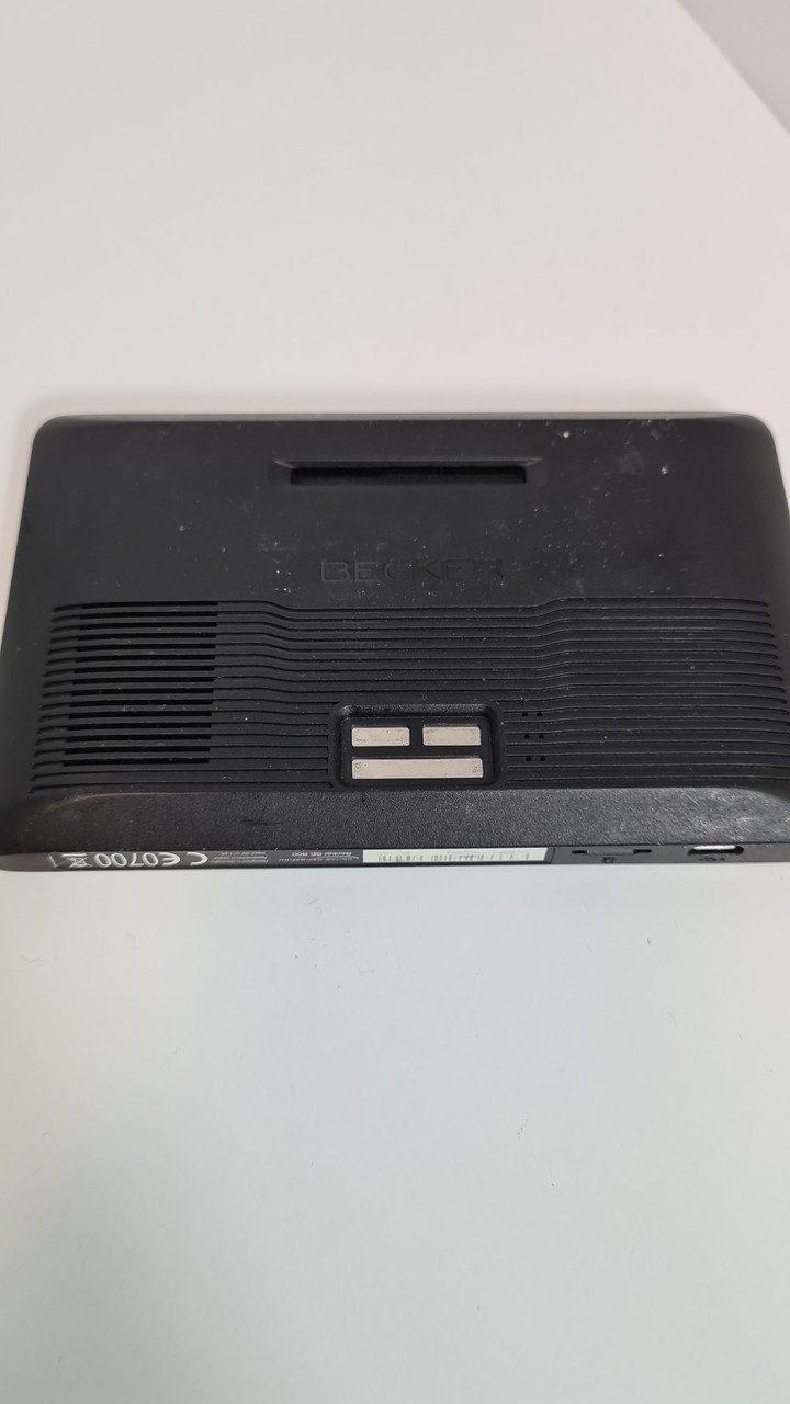 nawigacja-samochodowa-becker-be-b00-mapy-w-zestawie-europa