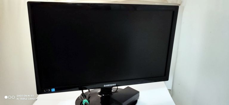 MONITOR SAMSUNG LS19B150+ZASILACZ