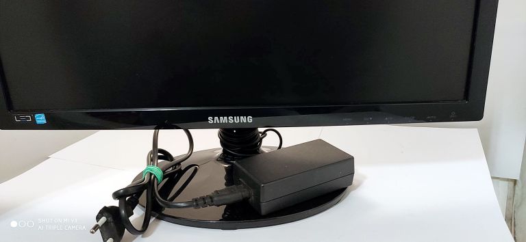 MONITOR SAMSUNG LS19B150+ZASILACZ