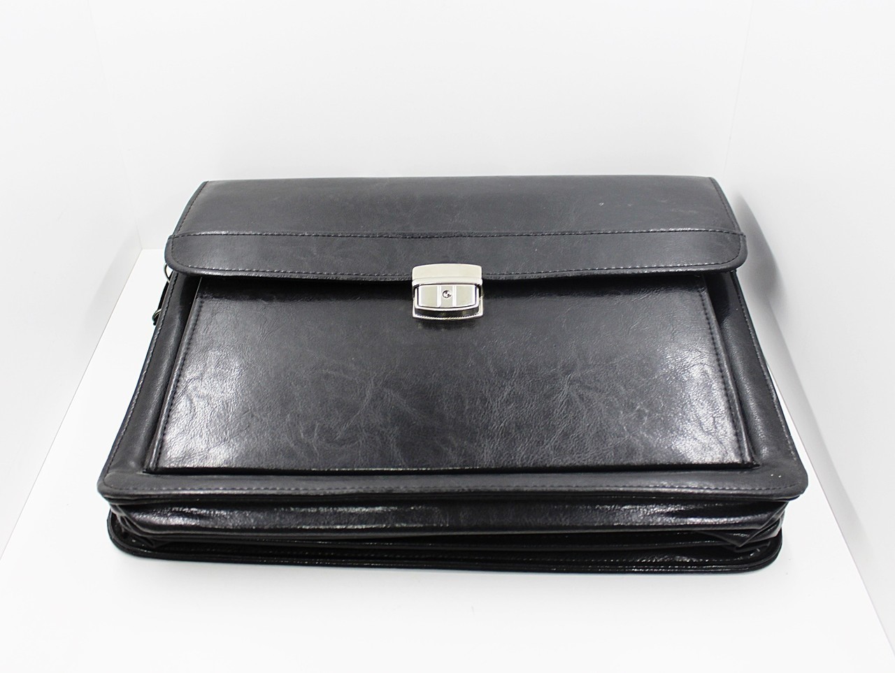 torba-wizytowa-dyplomatka-czarna-meska-partyzantow-2-jedrzejow-palladium