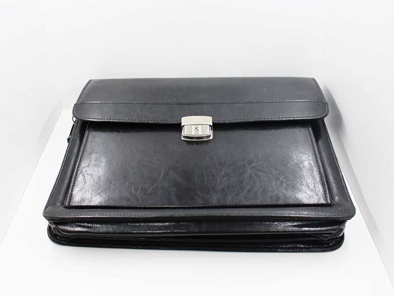 torba-wizytowa-dyplomatka-czarna-meska-partyzantow-2-jedrzejow-palladium