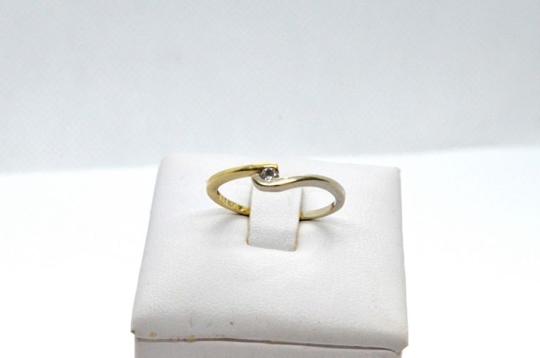 pierscionek-kamien-cyrkonia