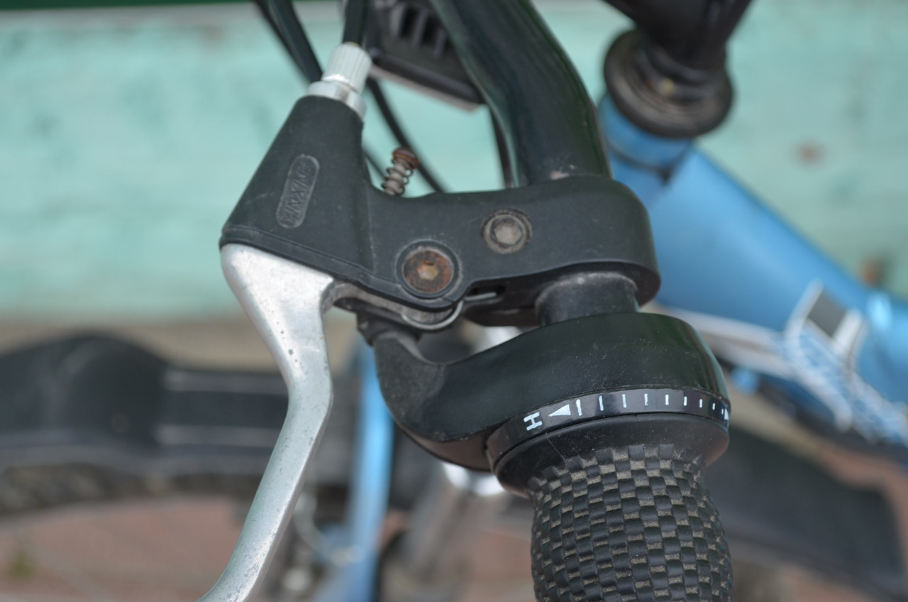 rower-mlodziezowy-athletic-tornado-wave-rozmiar-kola-24